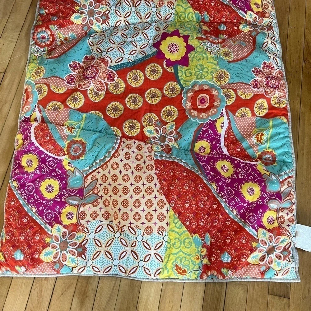 Levtex baby Zahara elephant print crib quilt blanket‎